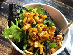 -黑色经典臭豆腐·湖南特产(坡子街特产局店)