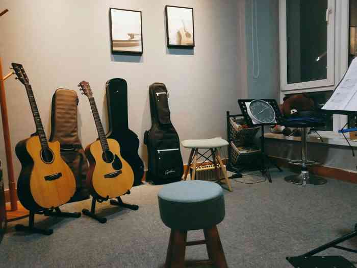 西海岸吉他工作室-"课程安排十分合理,已经上了五节课了,每一.