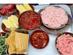 -周幺妹重庆老火锅(银泰城总店)