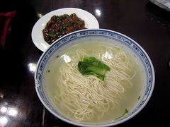 耗油牛肉麵-三两春(浦三路店)