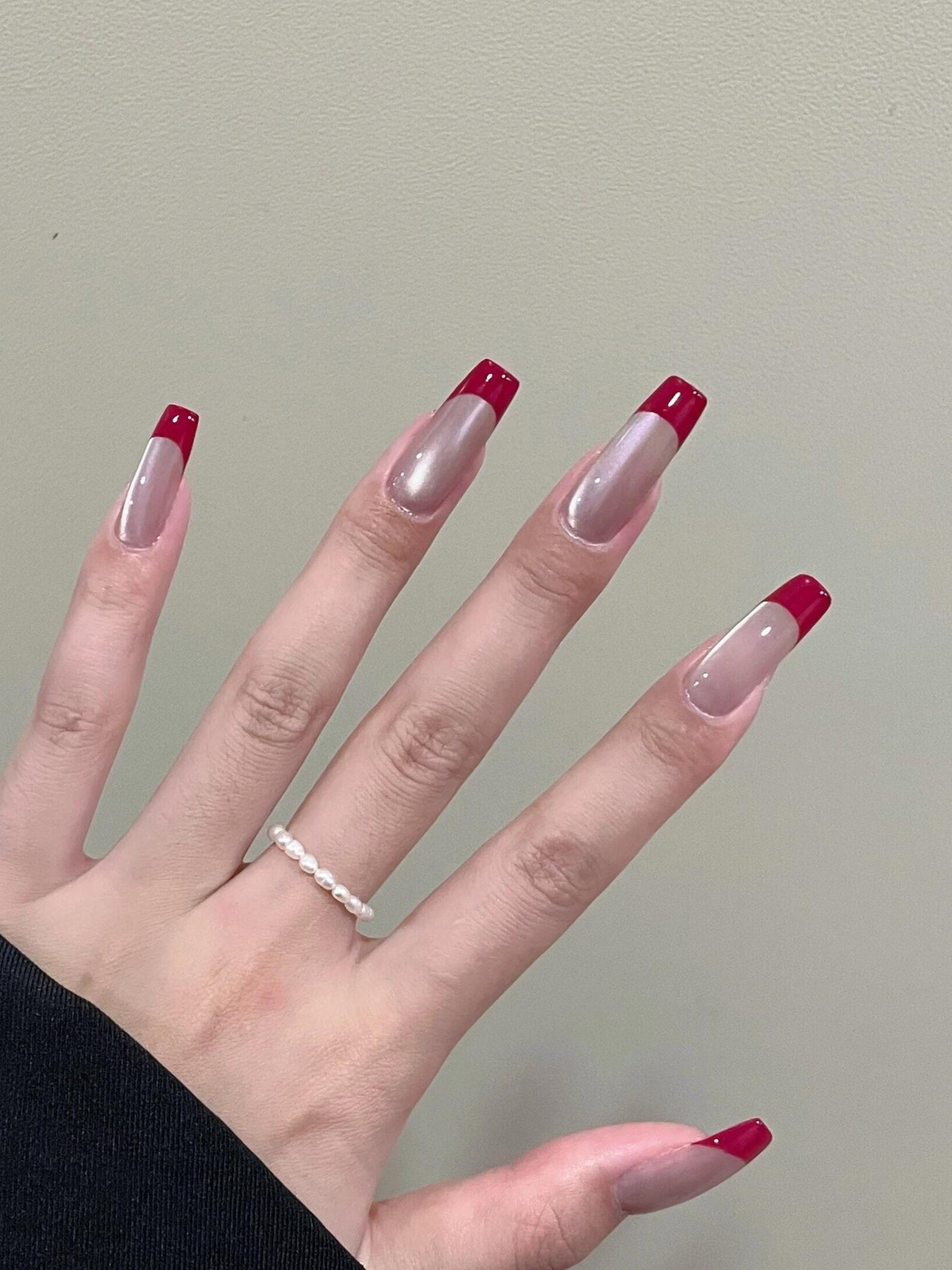 敲夏日的树莓红法式美甲💅🏻