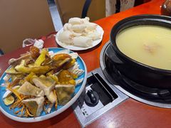 -菌之家·专业纯野生菌火锅·特色炒菌