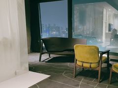 -郑州建业艾美酒店