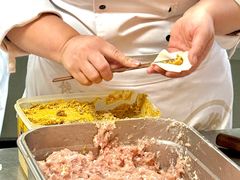 -馋三尺蟹粉小笼(人民广场店)