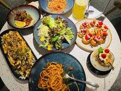 草莓忌廉华夫饼-BE BRIGHT KITCHEN(正佳广场店)
