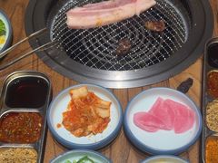 -明洞阿姨·韩式酱蟹烤肉·创意料理(三元桥店)