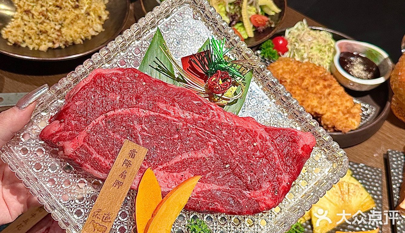这家烤肉在郑州没有对手 烤肉肉食爱好者进!