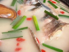奶汤鱼头（半个）-馬蘭花開(车站大道店)