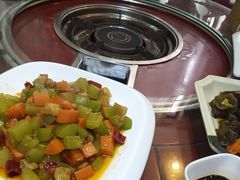 -东巴谷野生菌火锅餐厅
