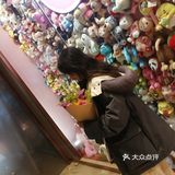 特别适合女孩子逛一逛买买口红眼影之类的