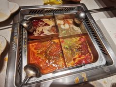 -海底捞火锅(世界城广场店)