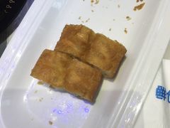 -皇马海口湾海景酒店(万绿园秀英港店)