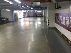 -吾悦广场·停车场