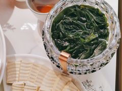 -洪氏嗨捞·广东猪肚鸡·椰子鸡火锅(西咸万象城店)