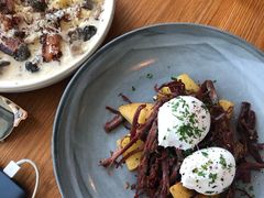 -ROAST coffee & eatery