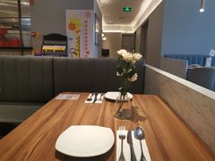 -必胜客(格尔木华兴店)