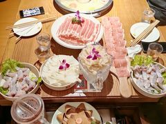 -佬土鹅肠火锅(解放路店)