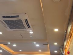 -鱼众不同·鸡公煲·烤全鱼(国顺路店)