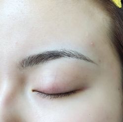 -一个差评成就的纹眉店