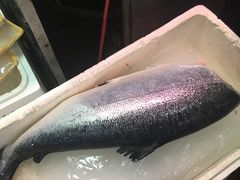 -渔人湾码头海鲜市场负二楼