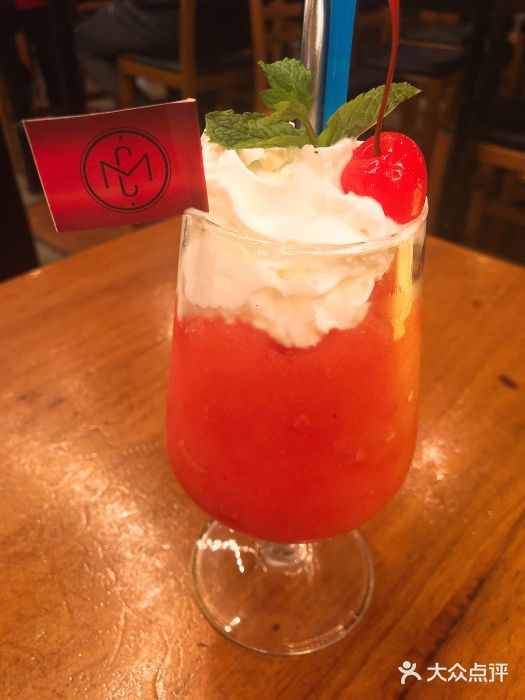 commune(电视塔店)草莓代其利图片