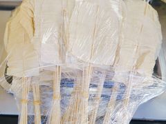 烤豆皮-老绍兴三味臭豆腐(奥林匹克购物广场店)