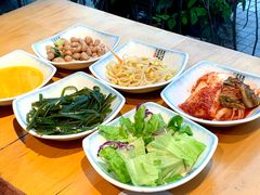 -唯成•韩国炭火烤肉 유성고기