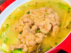 小酥肉烩三鲜-春来和(汉城南路店)