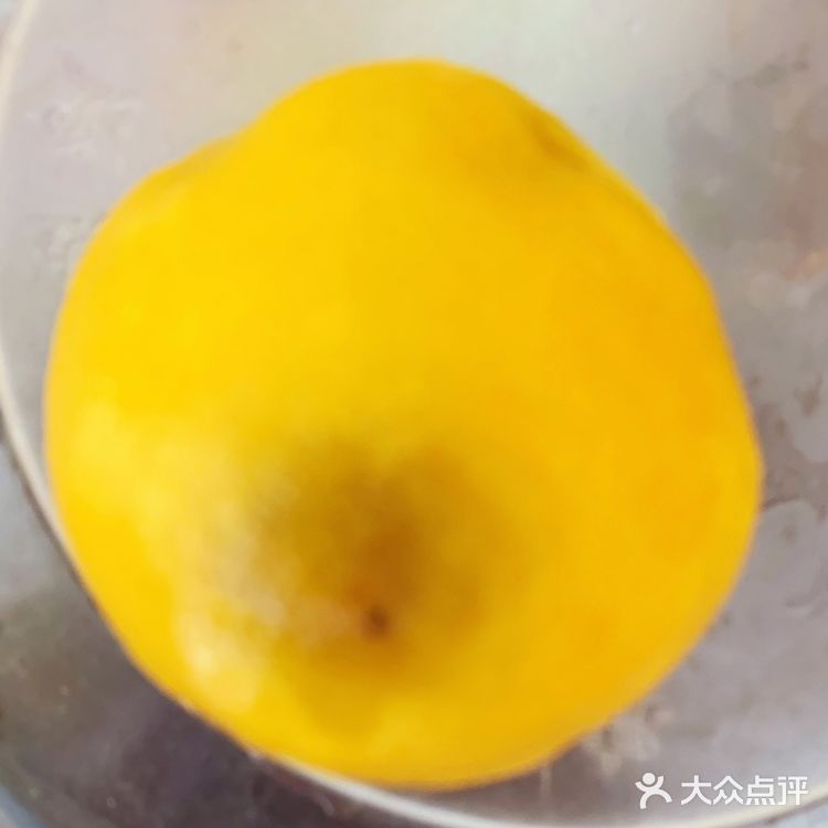 在旗黄米红豆馅粘豆包，粘粘甜甜，馅料十足，上锅蒸着吃