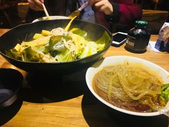 -万记麻辣烫国展总店