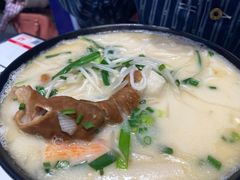 -肥汁米蘭香港米线(长宁来福士店)