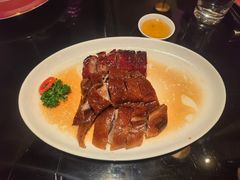 烧鹅叉烧双拼-夏宫中餐厅(静安香格里拉店)