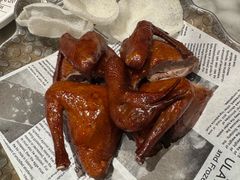 -蝴蝶里·粤菜·点心(滨江龙湖店)