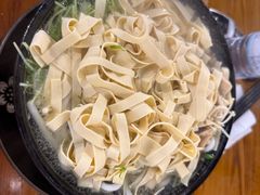 -丽虹云南过桥米线(兴工街店)