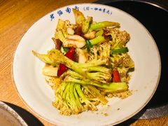 -吃饭皇帝大土家民族菜(正大广场店)