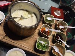 健康水豆腐-九十九顶毡房(阜石路店)