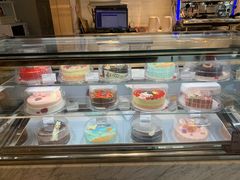面包甜点陈列柜-哈根达斯(国瑞店)