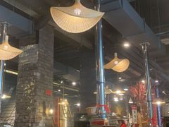 大堂-破瓦寒窑·地摊烤羊排