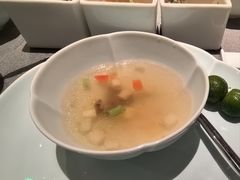 -左庭右院鲜牛肉火锅黑金店(陆家嘴中心店)