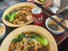 -方铲铲·成都板凳面(滨江银泰店)