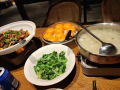 -湘力力小院·鱼汤泡饭(枫林路店)