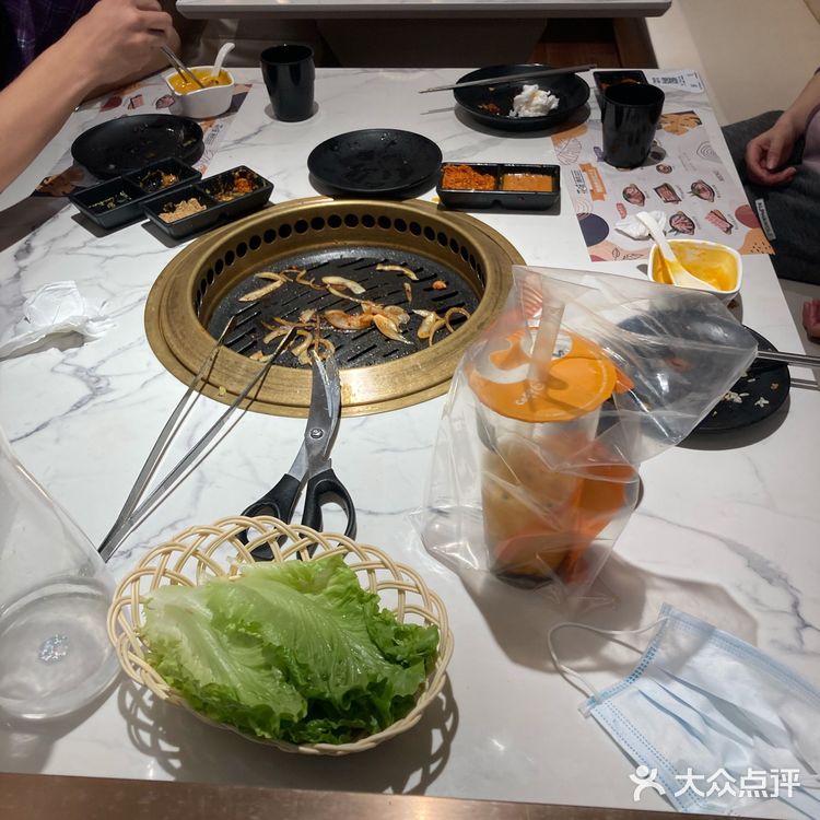 又来吃花味烤肉啦