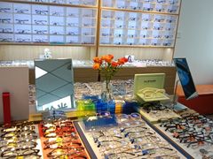 -天空之镜眼镜店蔡司依视路配镜授权零售店(望京颐堤港店)
