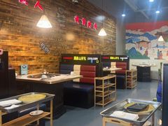 -哈尔滨烧烤·山河村铁锅炖(交大店)