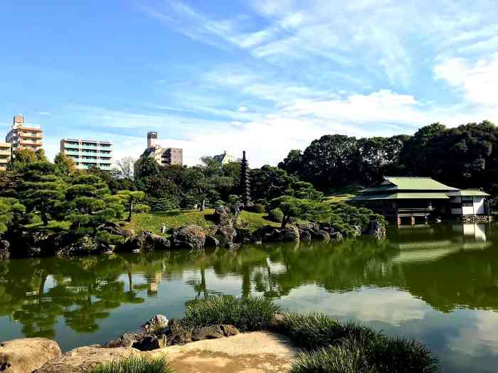 清澄庭园-"清澄庭园是东京都的名胜,是座精致小巧的日.