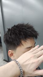 -藤野造型烫发染发