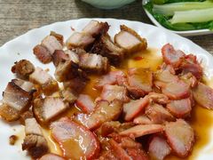 广东脆皮烧肉-煲煲香快餐(南京路店)