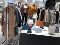 -王府井奥莱临潼小镇(临潼店)