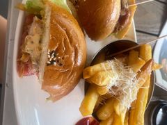 日式照烧鸡腿汉堡-Bistro 63 创意融合料理(广粤天地店)