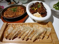 -巷子里小酒馆(繁荣路店)